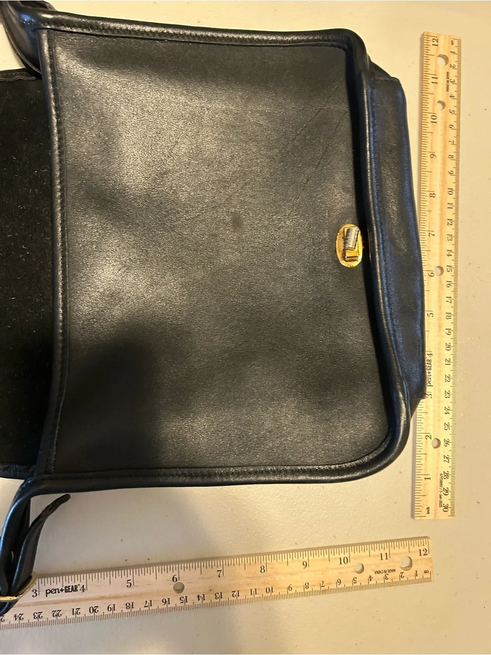 Classic Black Leather Crossbody Bag - Timeless Everyday Carry